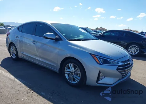 2020 Hyundai Elantra Sel z USA, uszkodzony, nr VIN KMHD84LF8LU105959